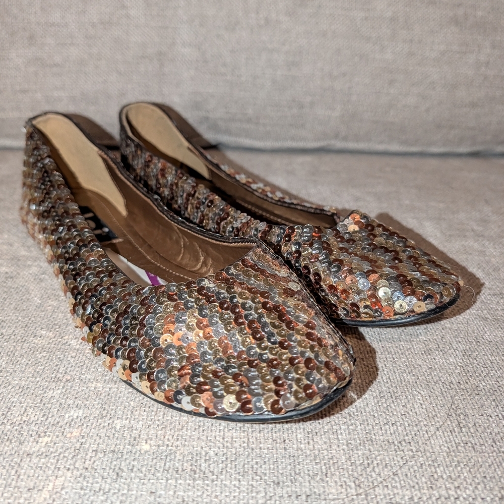 lei gold and silver sequin ballet flats, size 8